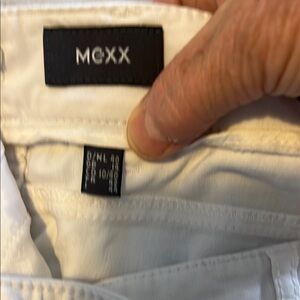 Mexx White Capri Pants